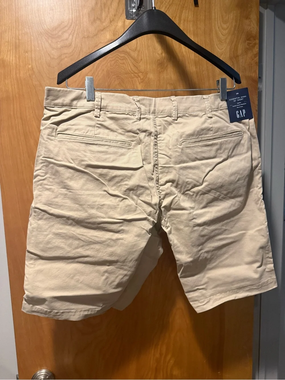 GAP Men's Khaki Flat-Front Cotton Shorts NWT